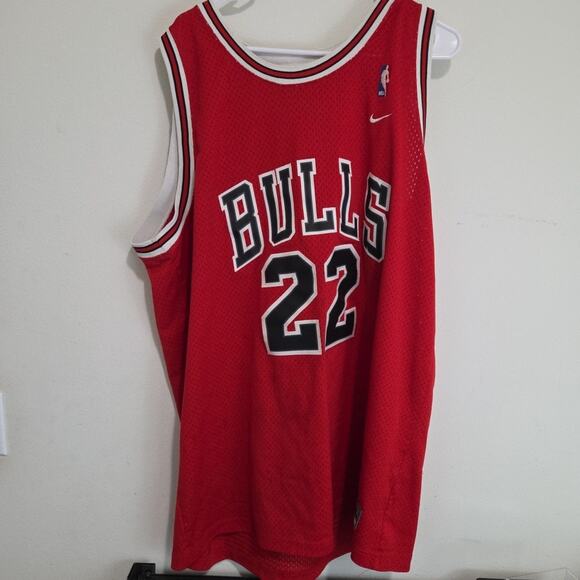 SEE PHOTOS Jay Williams Chicago Bulls Nike Jersey Size XXL NBA Red Duke Men’s - Picture 1 of 9